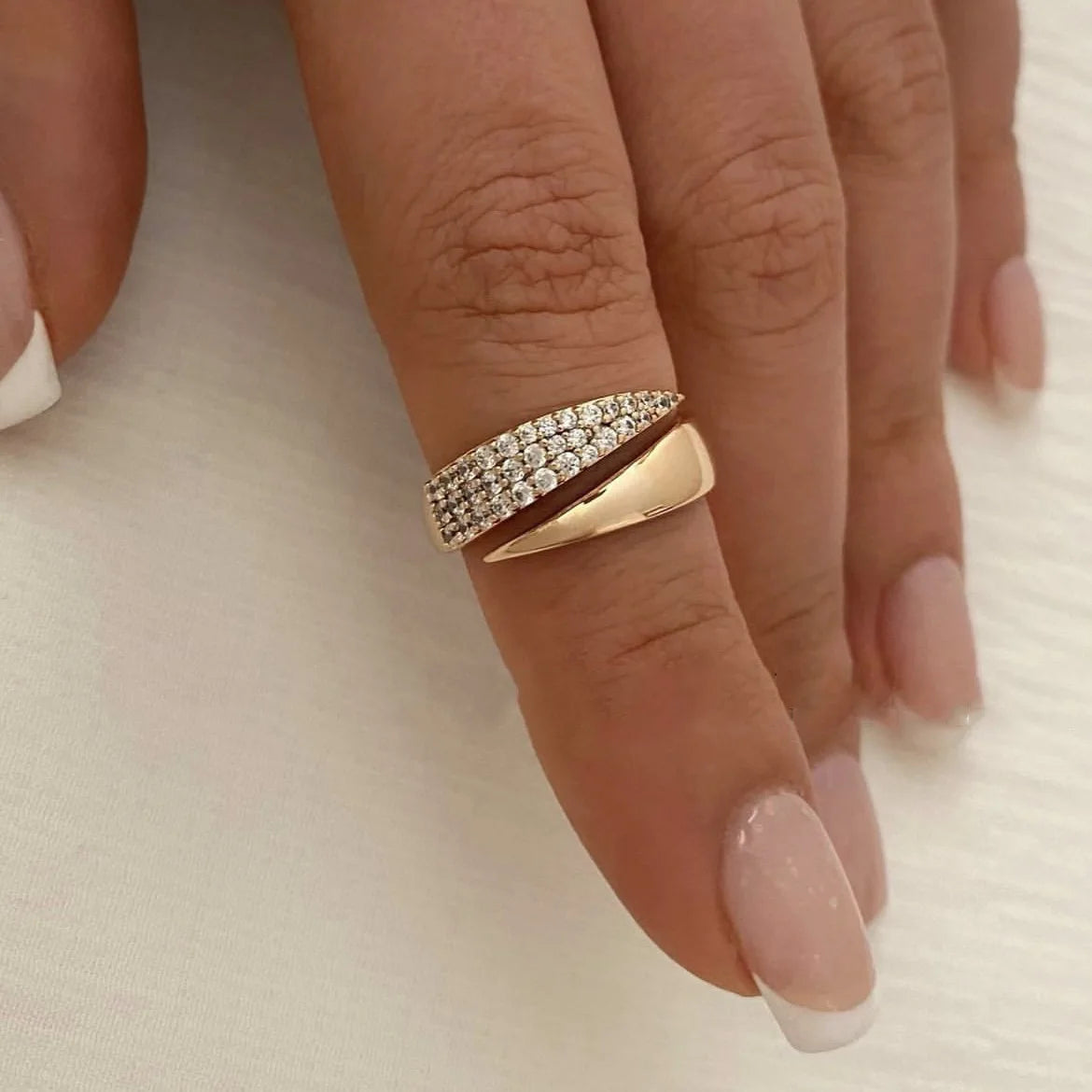 Rings for Women Natural Stone Inlaid in Hollow Metal Texture Ring