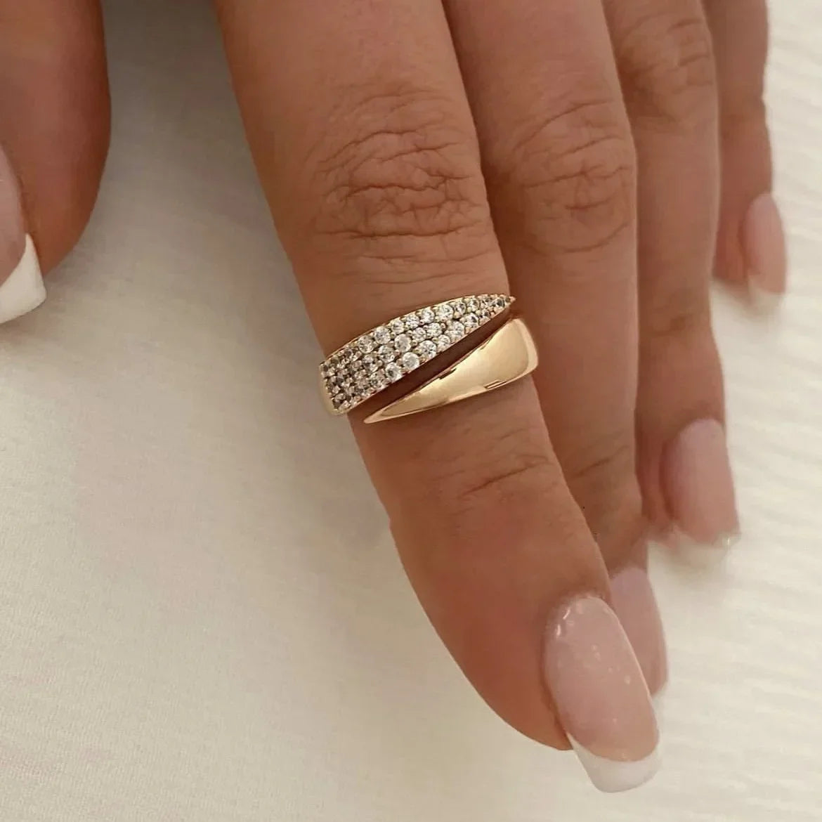Rings for Women Natural Stone Inlaid in Hollow Metal Texture Ring